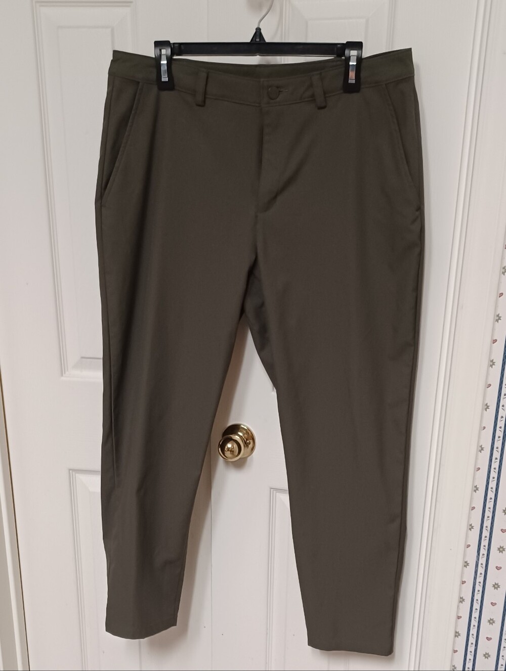 The North Face Womens Straight Pants in Olive Green